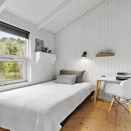 4 Bedroom Gorgeous In Ebeltoft