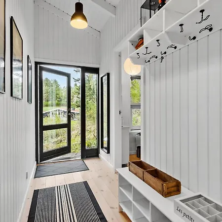 Holiday home 4 Bedroom Gorgeous In